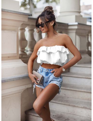 Modny crop top z falbanką SOREN - biały